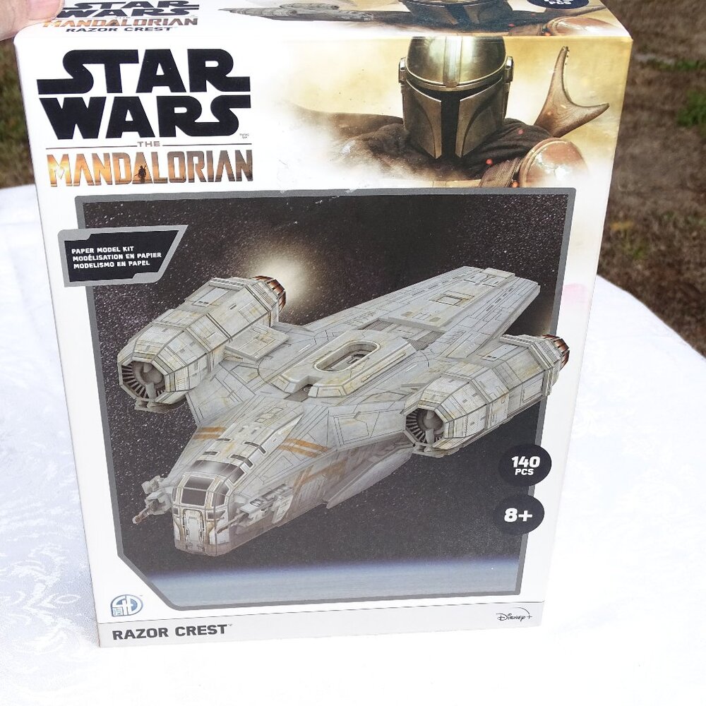 Star Wars:The Mandalorian Razor Crest Paper Model Kit 140 Pcs - New In Box! - Picture 2 of 4